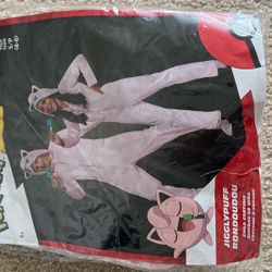 Costume