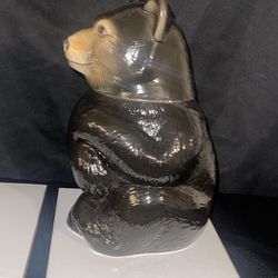 Brown bear ceramic jar