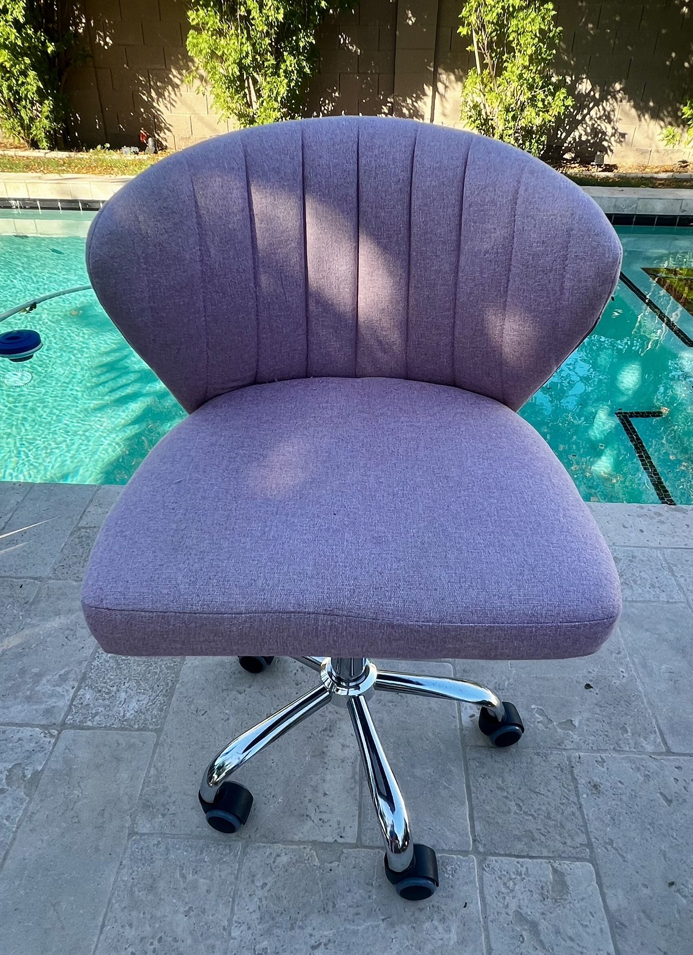 Pink Cushion Desk Chair On Wheels Spins 360 Degrees 