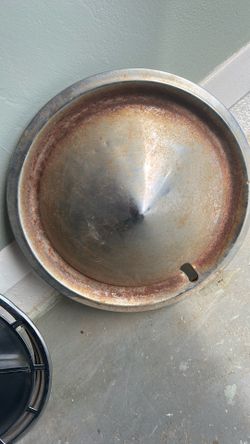 1950’s  Plymouth cone style hubcap