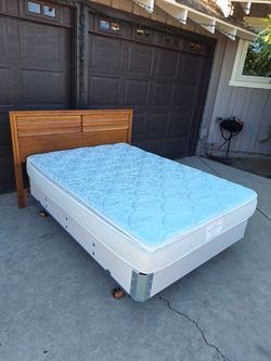 Full Size Bed