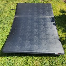 New soft tri-fold truck bed