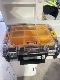 dewalt box