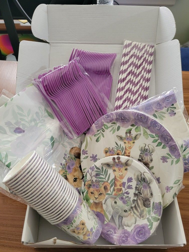 Safari jungle theme party supplies purple 194 pieces (tableware for 24)