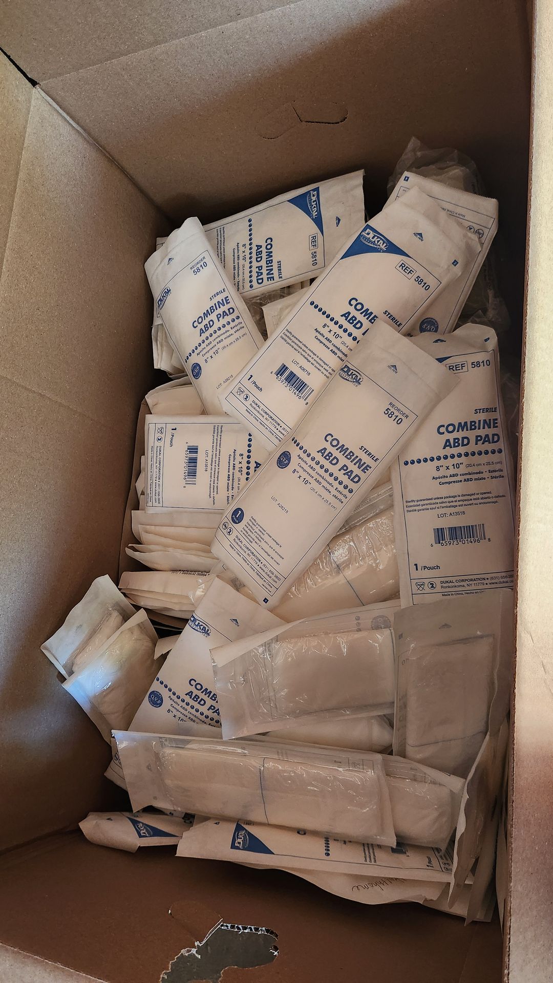 Box of abdominal pads