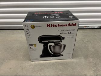 KitchenAid Classic Series 4.5-Quart Tilt-Head Stand Mixer, Onyx Black, K45SSOB