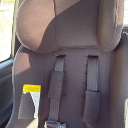 Clek Foonf Convertible Car Seat