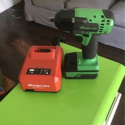 Snap On Impact Drill 3/8  18v Like New 