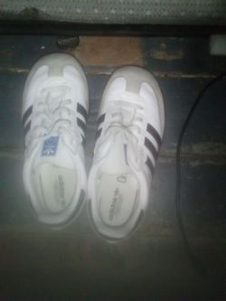 Nike / Adidas youth shoes