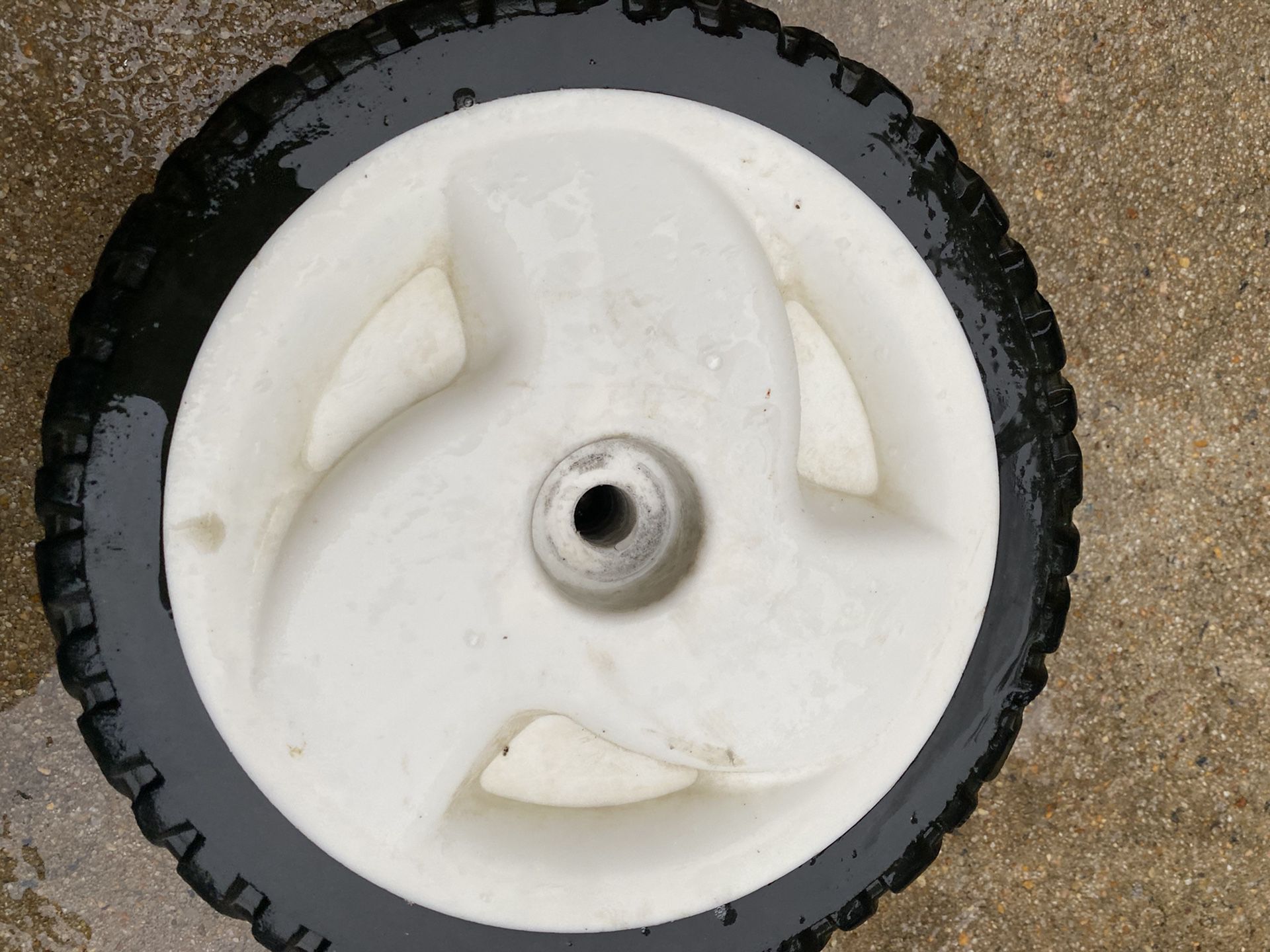 Lawn mower wheels wo gears 10 inch