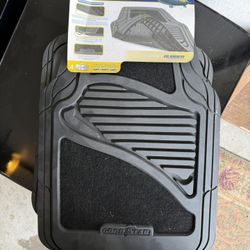 New Goodyear 4 Piece Format Set 