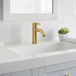 Glacier Bay Ryden Single Hole Single-Handle Bathroom Faucet in Brushed Gold