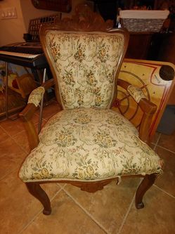 VINTAGE LOUIS XIV STYLE CHAIR