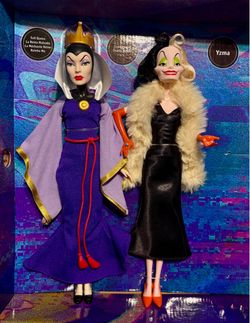 Disney Villains Evil Queen and Cruella de Vil Doll Set