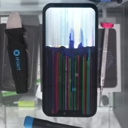 iPhone Cracked screen LCD