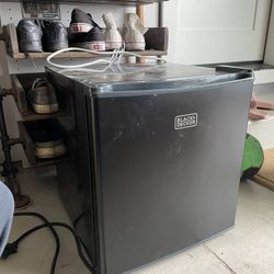 Black Decker Refrigerator 