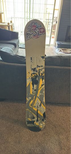 ATLANTIS 148 SNOWBOARD NO BINDINGS