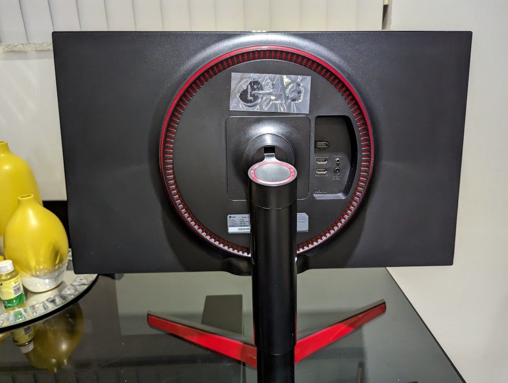 LG UltraGear™ QHD 1440P IPS 27 Inch Gaming Monitor 144 Hz 1ms Gaming Monitor with G-Sync® Compatibility