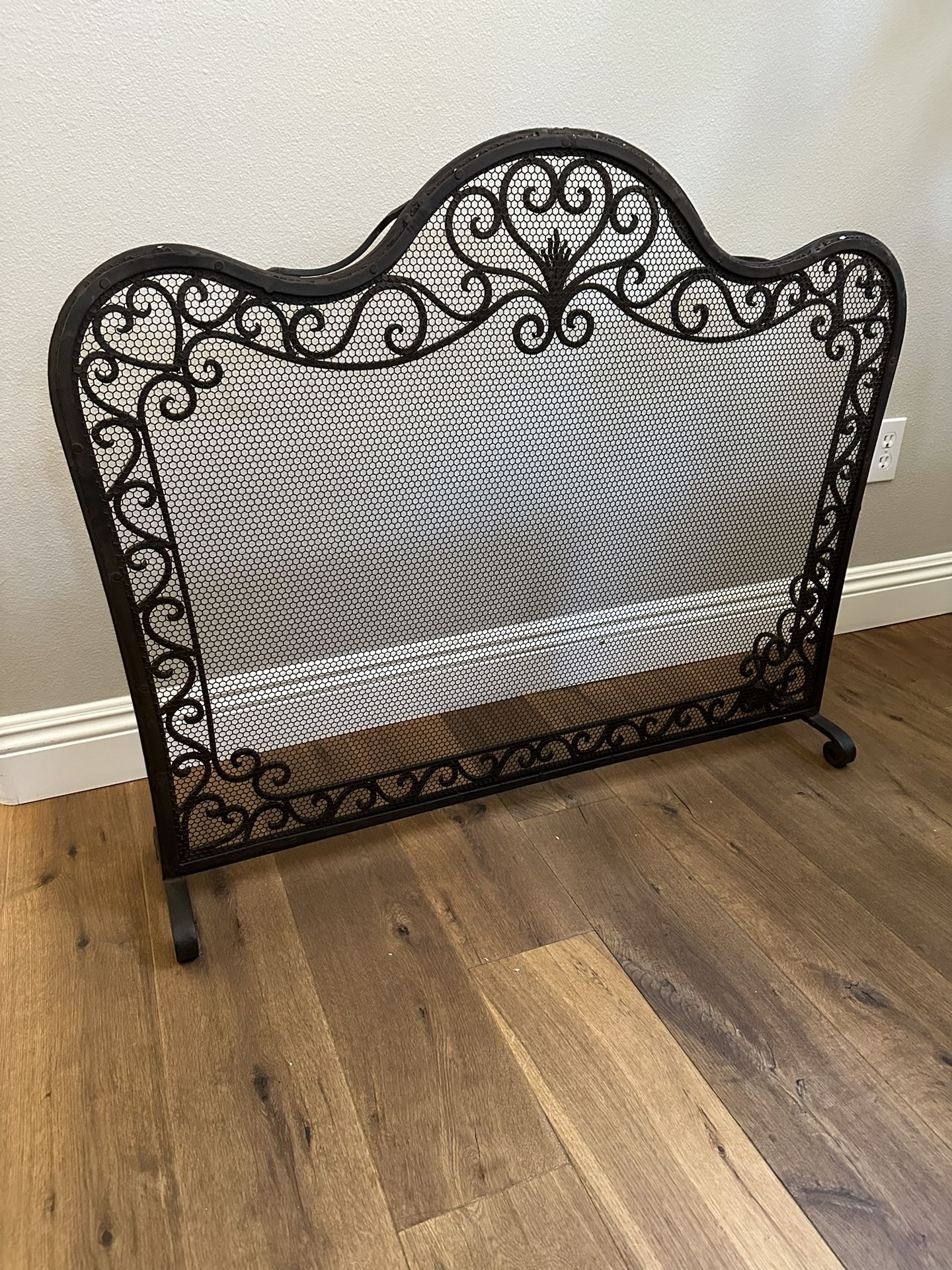 Beautiful High End Fire Place Screen