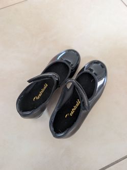 Theatricals Black Patent Tap Shoes Kids