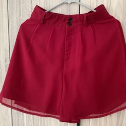 Bordeaux & Beige Short