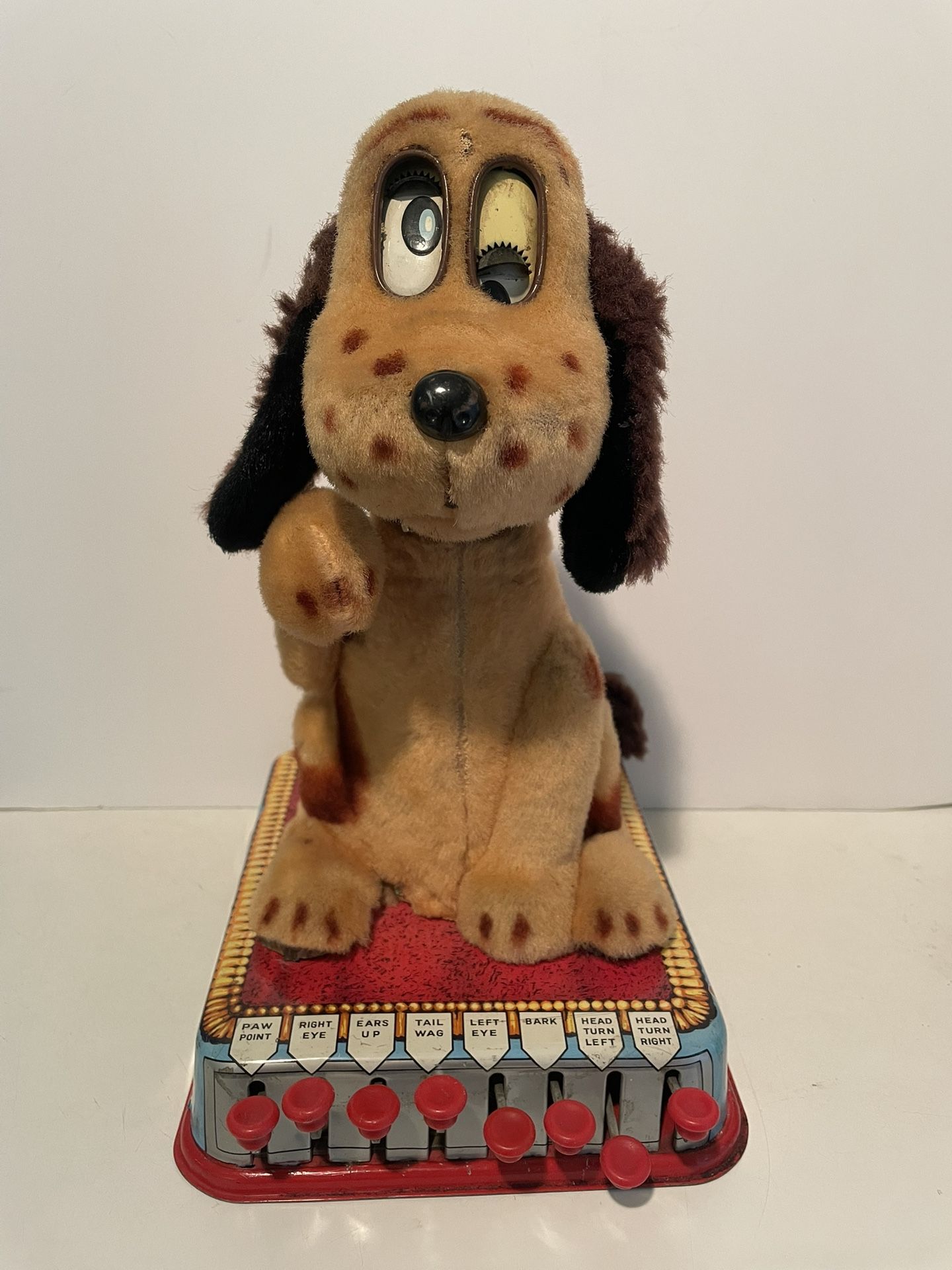 BUTTONS, THE PUPPY WITH A BRAIN VINTAGE BATTERY TOY