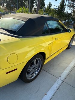 Ford Mustang Convertible Yellow