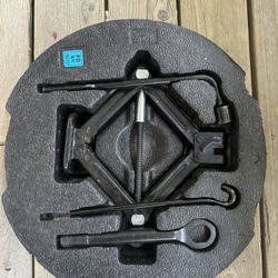 Hyundai/Kia spare tire tool kit