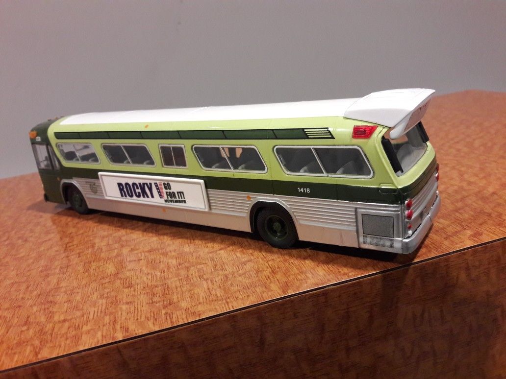 Rocky Go For it Cta Bus collectibles with mirrors (72 North-Cicero) Limited Edition Certificate