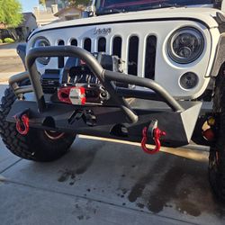 Fab Fours Hardcore Stubby Winch Front Bumper for Jeep JK