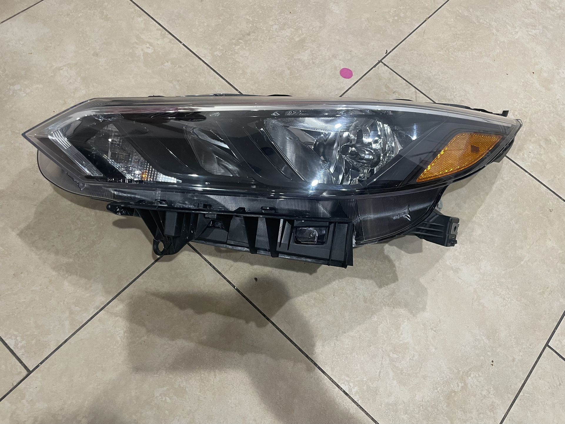2024 Sentra headlight