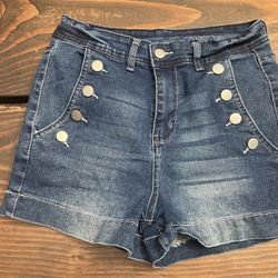 Woman’s Shorts  Size Medium 