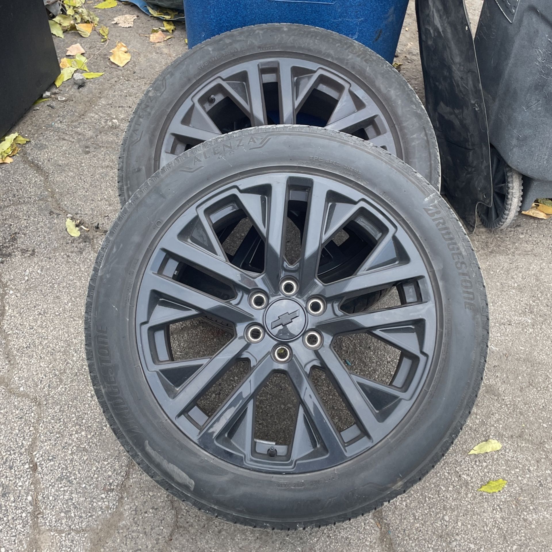 2021 Silverado wheels factory 22s brand new