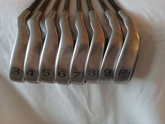 Golf Clubs  - Arnold Palmer  Irons