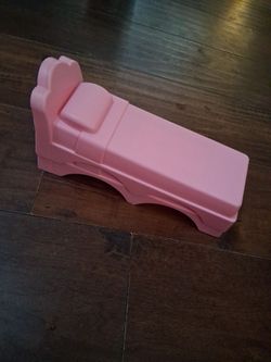 2 Barbie beds
