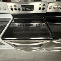 Frigidaire Stove ( Cocina) 