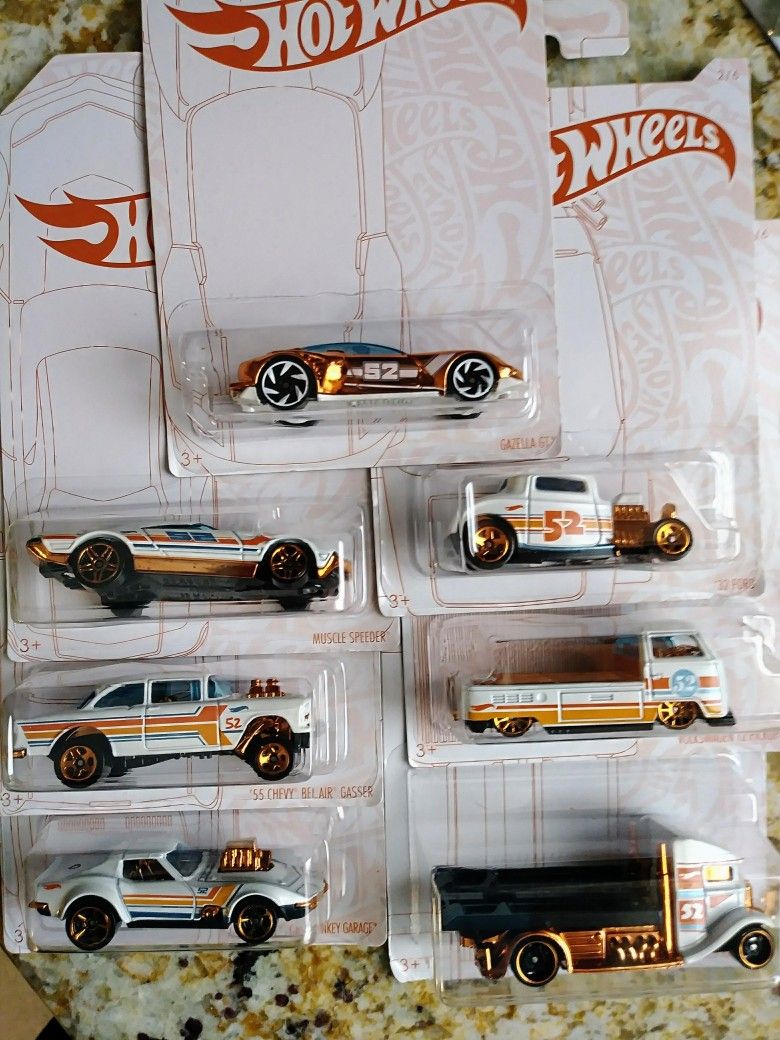HOT WHEELS -- PEARL & CHROME 52nd Anniversary -- 2019 -- Complete Set Of 6
