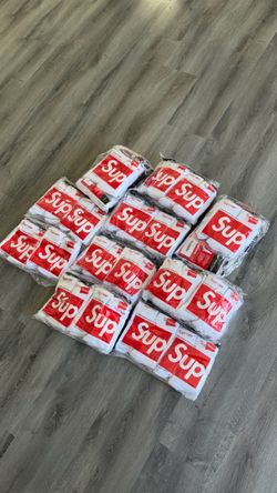 Supreme socks
