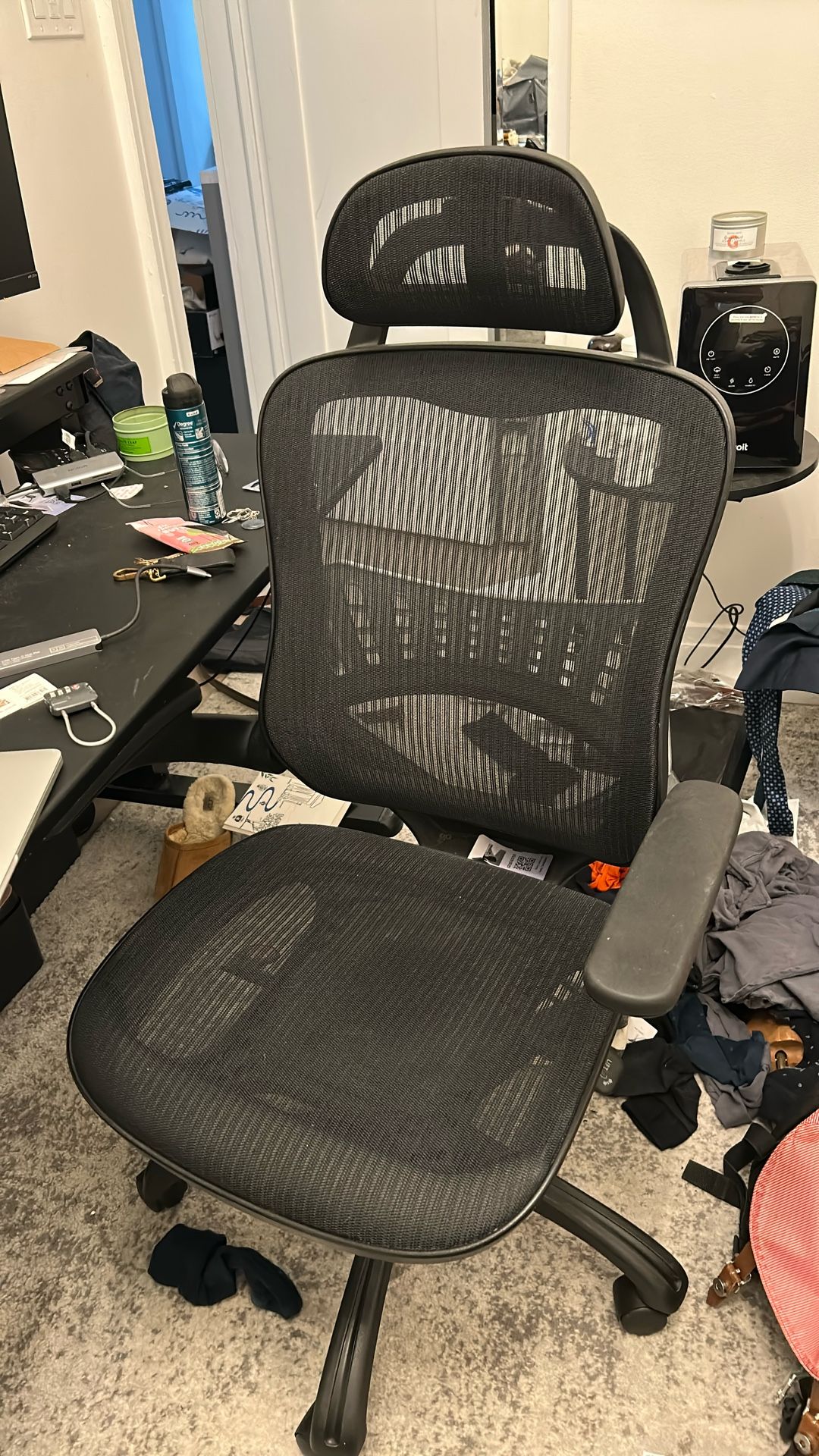 Office chair (adjustable)