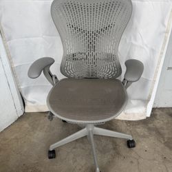 Herman Miller Mirra Office Chair Shadow Gray