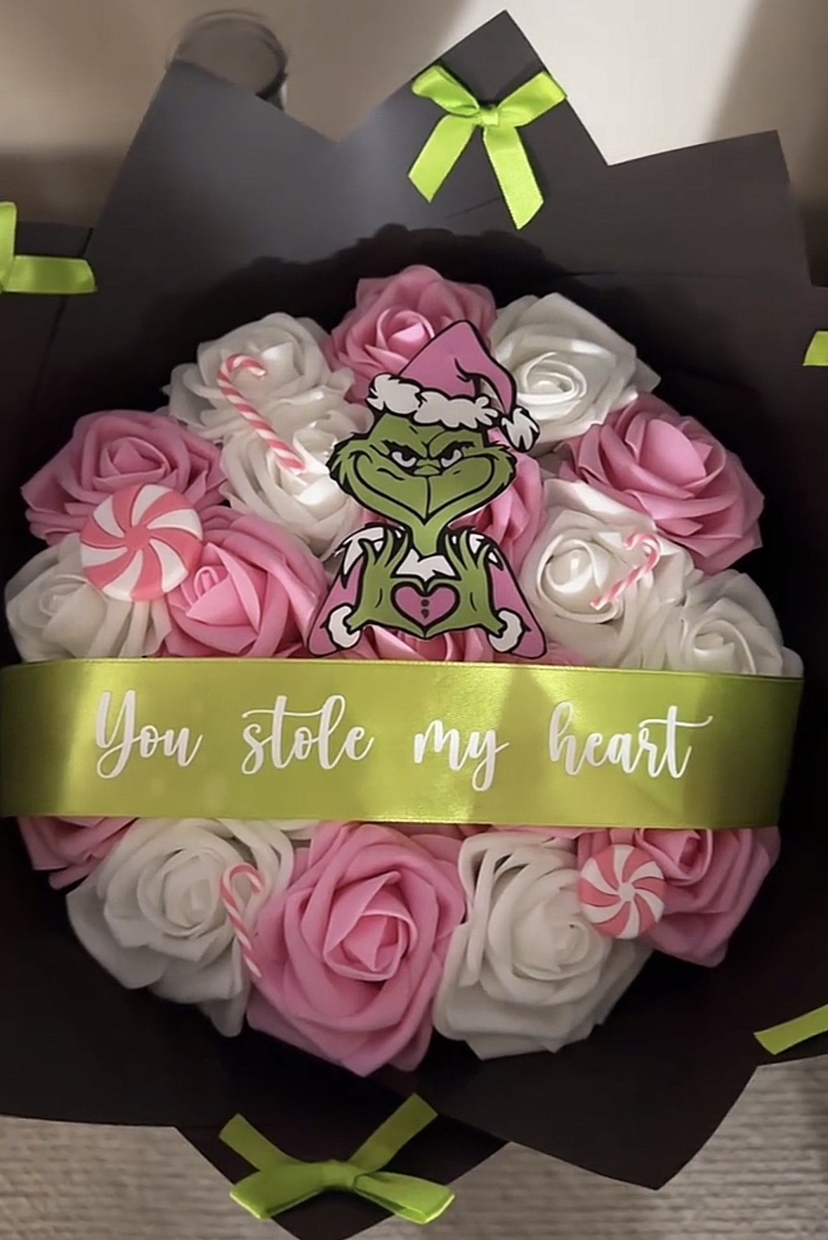 Grinch bouquet