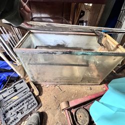 2 Fish Tanks 