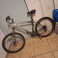 Trek  Alpha  4 Serie