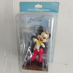 Mickey Mouse in his classic tuxedo Theme Park Tokyo Disney Resort - Rare New 