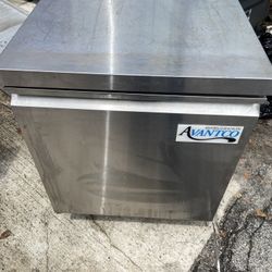 Avantco Undercounter Fridge 