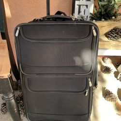 21 Inch Rolling Luggage