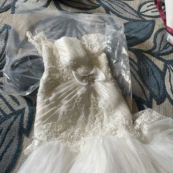 Elegant White Bridal Gown 46X