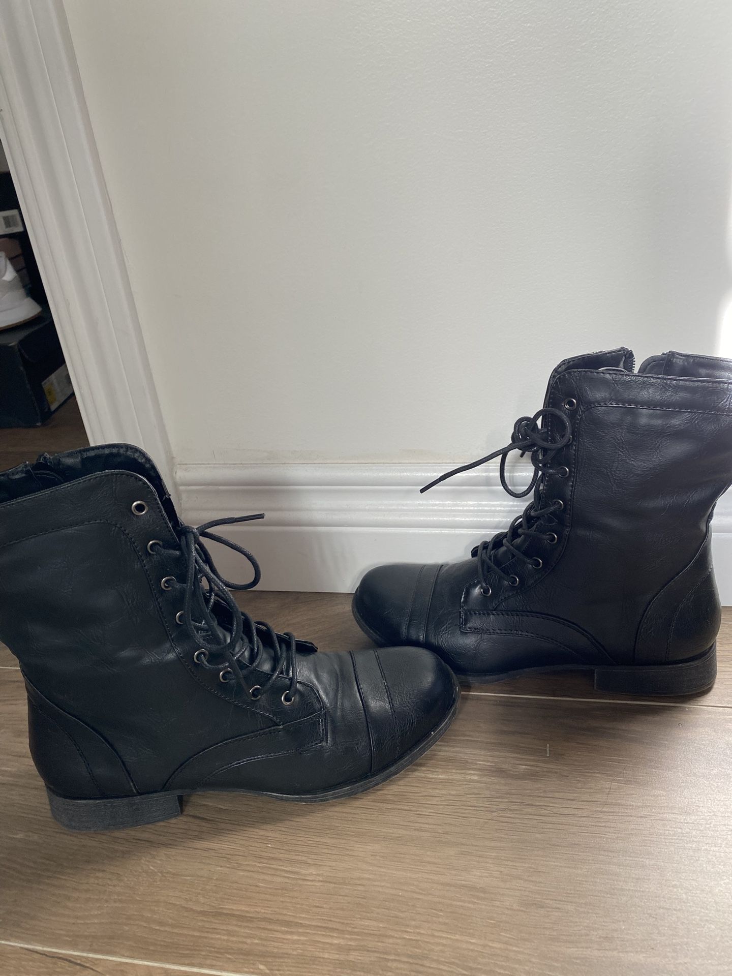 Black Boots