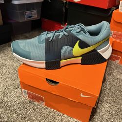 Nike M Zoom Challenge 1HC Shoe
