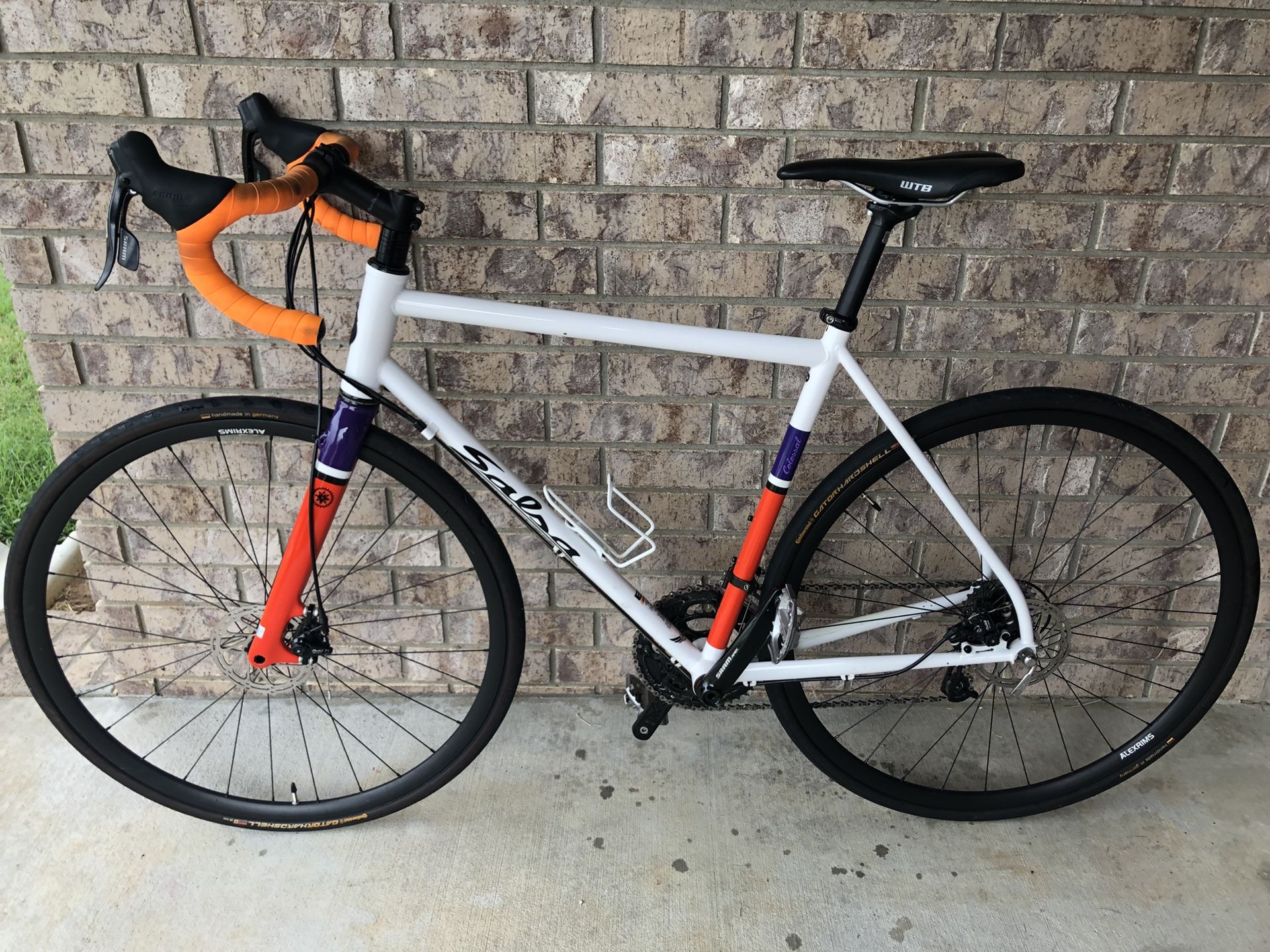 2016 Salsa Colossal Apex Mens bicycle